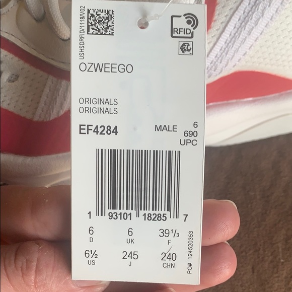 NWT Adidas Ozweego Crystal White - Picture 16 of 16